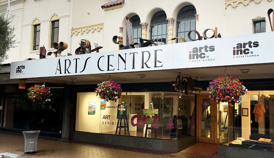Arts Inc. Heretaunga Incorporated logo